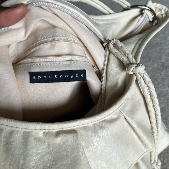 Apostrophe ruffle shoulder bag - Picture 3 of 7